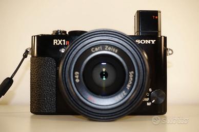 SONY RX1R II e custodia LCJ-RXH (permuto RX1/RX1R)