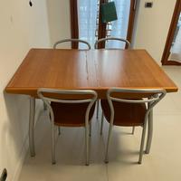 Tavolo cucina con sedie ciliegio