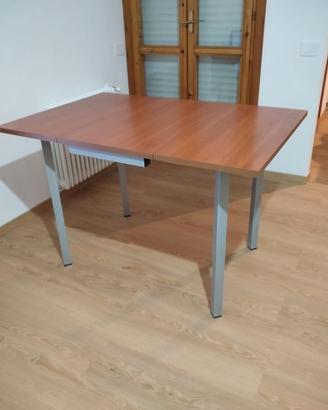 Tavolo da cucina 120x80 completo di 4 sedie