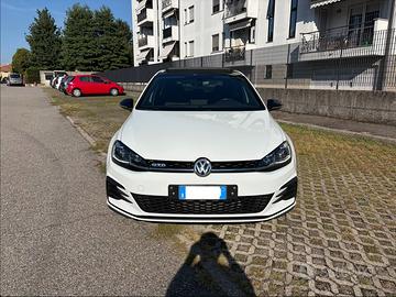 VOLKSWAGEN GOLF GTD 7.5