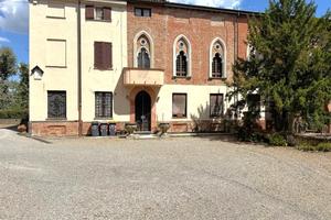 CASA SEMINDIPENDENTE A TORTONA