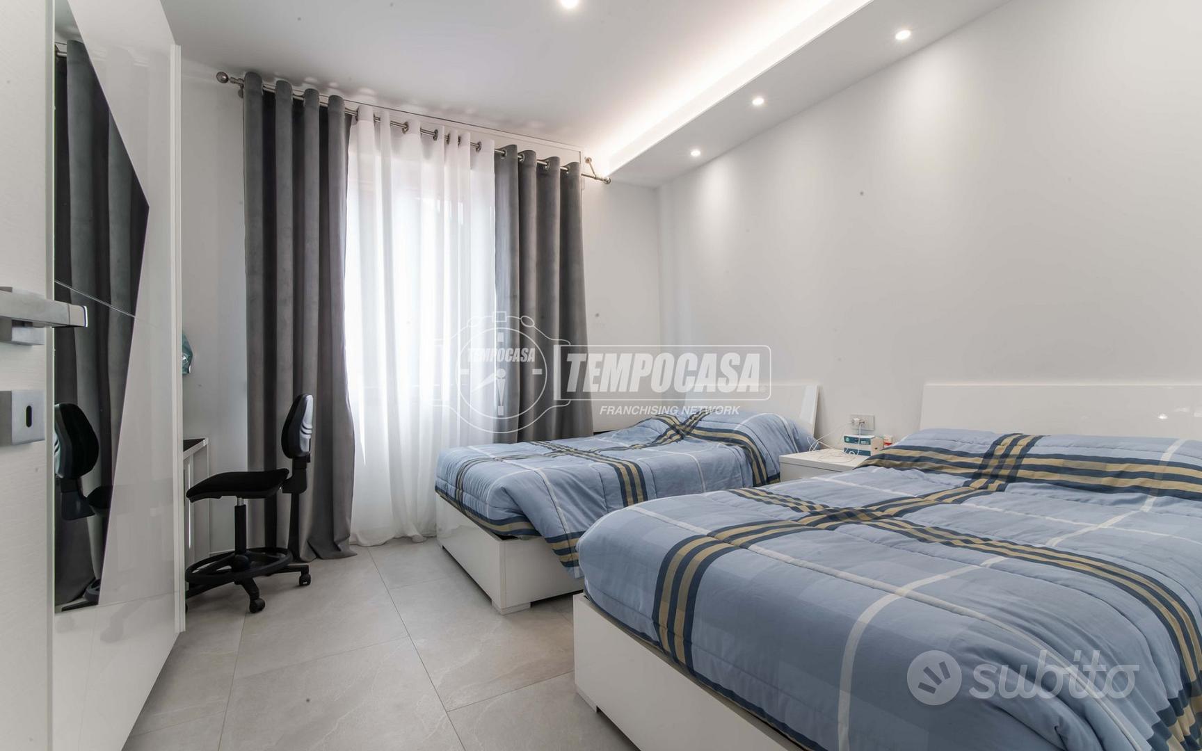 Elegante Trilocale con Terrazzo Living e Box - Vista 4