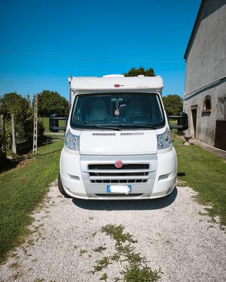 Semi integrale burstner nexxo van 569
