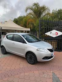 Lancia Ypsilon 1.2 69 CV 5 porte S&amp;S Gold 03/2