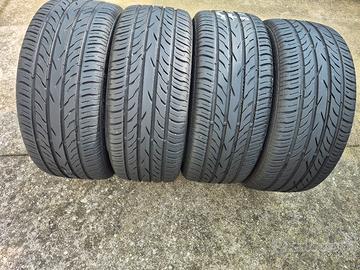 4 Gomme. 225 / 50 / R 17  Estive 