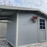 CASETTA IN LEGNO CON PORTICO