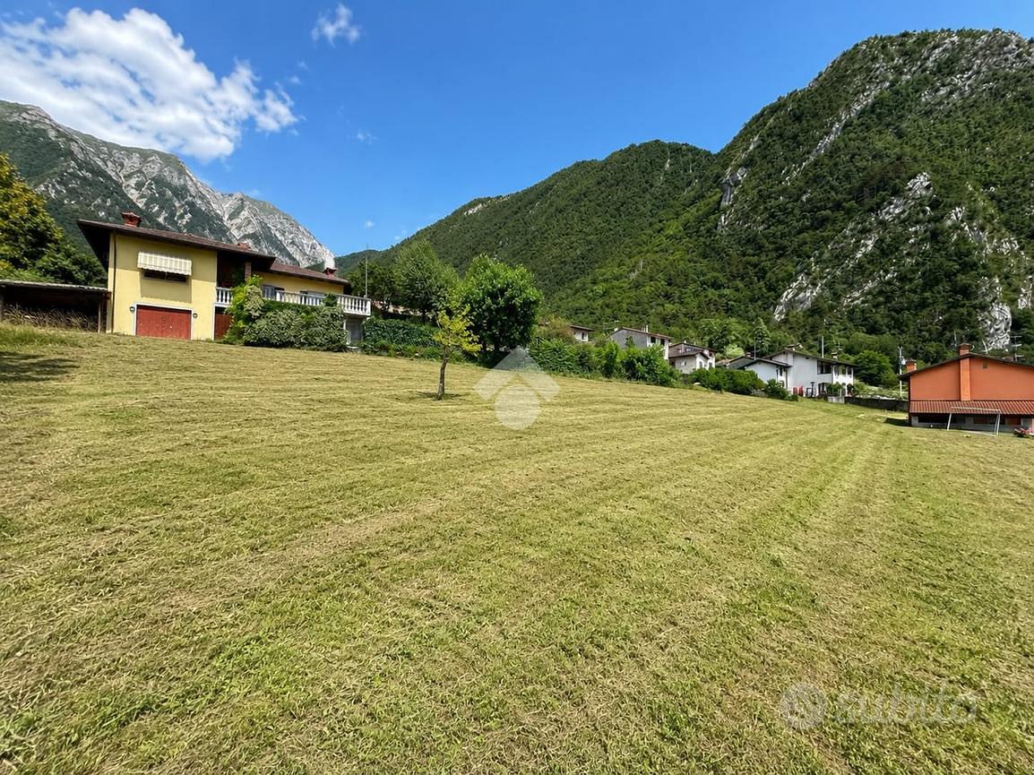 TER. RESIDENZIALE A GEMONA DEL FRIULI - Vista 2
