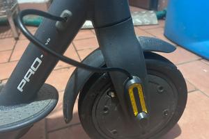 Monopattino Ducati senza batteria