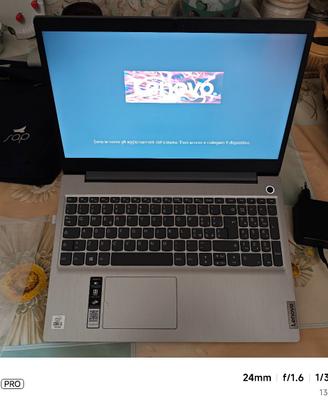 💻 Lenovo IdeaPad 3 15" i5-10210U • 8GB • SSD 512G