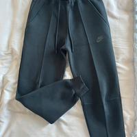 Pantaloni Nike Tech donna