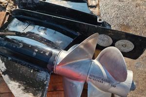 piede poppiero mercuiser bravo tre eliche in accia