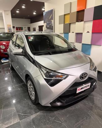 Toyota Aygo 1.0 VVT-i 72 CV 5 porte x-cool