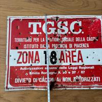 Coppia cartelli lamiera antichi divieto di caccia