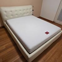 Letto contenitore matr., leggermente rovinato