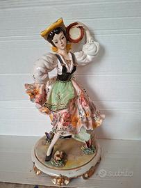 gitana danzante con tamburello