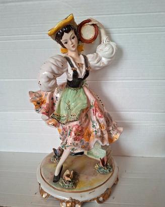 gitana danzante con tamburello