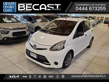 TOYOTA Aygo 1.0 12V VVT-i 5p Active Connect UNIC