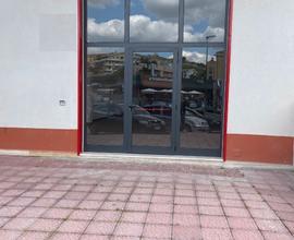 Magazzino comm. vill mose 260 mq
