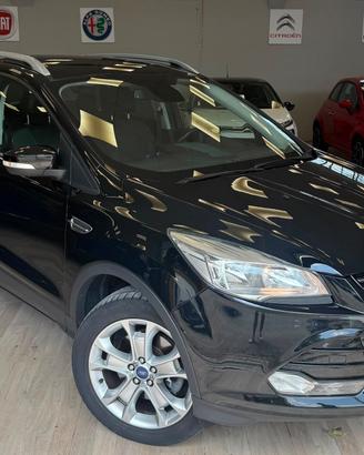 Ford Kuga 2.0 TDCI 150 CV S&S 4WD Powershift Titan