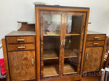 Vetrinetta Chippendale