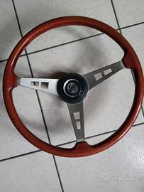 Volante sterzo in legno Hellebore