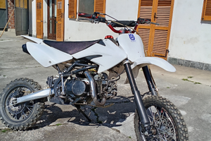 Pit bike 140cc