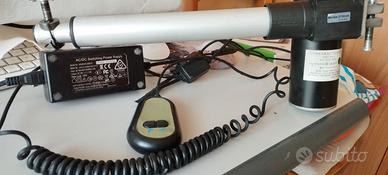 Attuatore lineare elettrico per poltrona