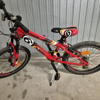 Bici 20” con ammortizzatori e 6 rapporti