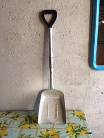 Pala pieghevole in alluminio