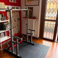 Rack (250kg) con proteggi paviemnto.
