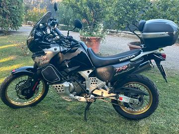 Honda Africa Twin XRV 750 (1998) Accessoriata