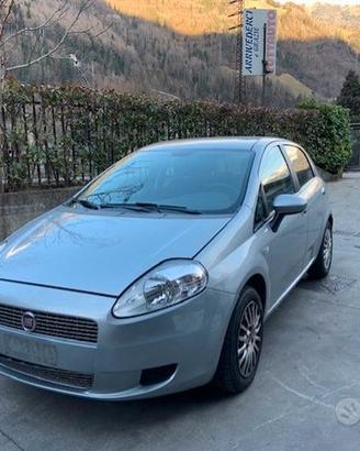 Ricambi Fiat Grande Punto 5 e 3 porte vari colori