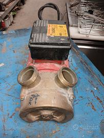 pompa d acqua  elettrica a 220v