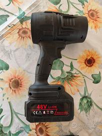 Soffiatore con doppia batteria 