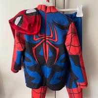 spiderman  con guanto laser