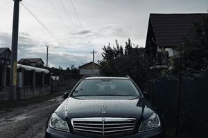 MERCEDES-BENZ C200 CDI