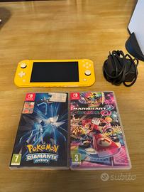 Nintendo Switch Lite Gialla + 2 Giochi –