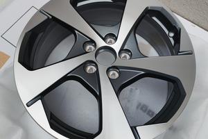 Cerchio NUOVO Audi A3 18" 8V0601025DB 