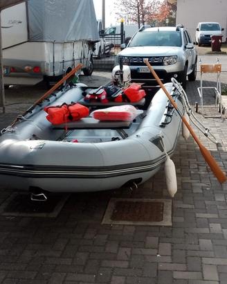 Gommone zodiac con motore Johnson