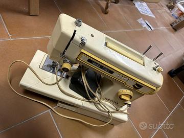 Macchina da cucire VINTAGE -  NECCHI VESTA 540