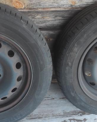 Gomme estive 175 65 14 su cerchi Citroen Peugeot 