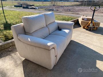 Divano con Relax motore