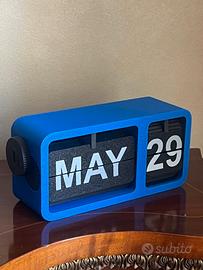 Calendario flip minimale blu