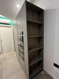 Mobile con forno e frigo