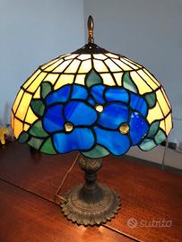 Lampada tipo Tiffany