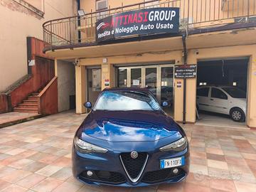 Alfa Romeo Giulia 2.2d 180 CV Manuale
