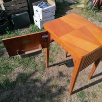 Mobile per macchina da cucire