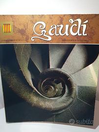 Libro Gaudì Vintage 1983 Salvador Tarrago