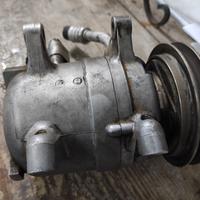 Compressore aria condizionata Nissan vanette