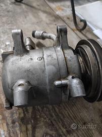 Compressore aria condizionata Nissan vanette